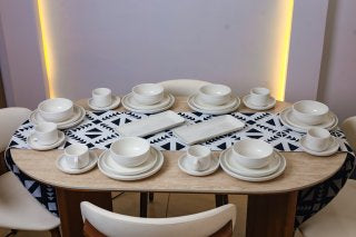 32 Piece White Dinner Plates