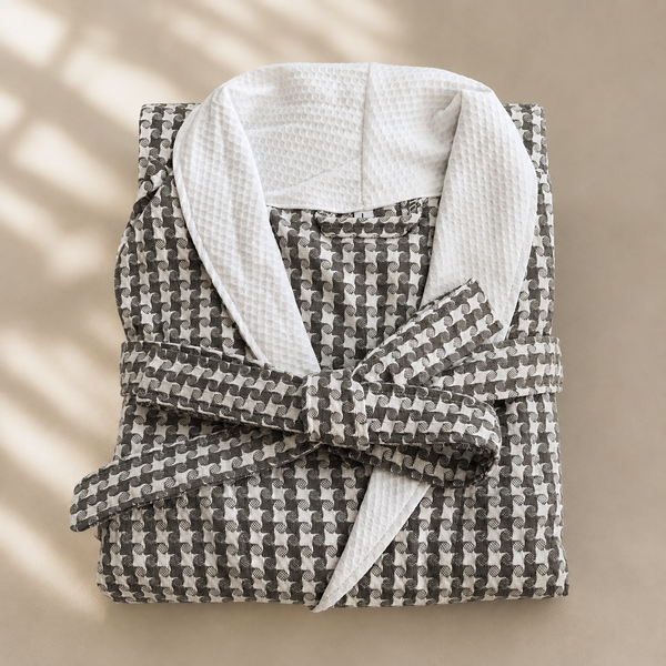 Patterned Collar Bathrobe