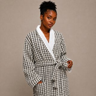Patterned Collar Bathrobe