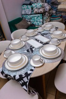 32 Piece Dinner Set