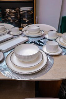 32 Piece Dinner Set